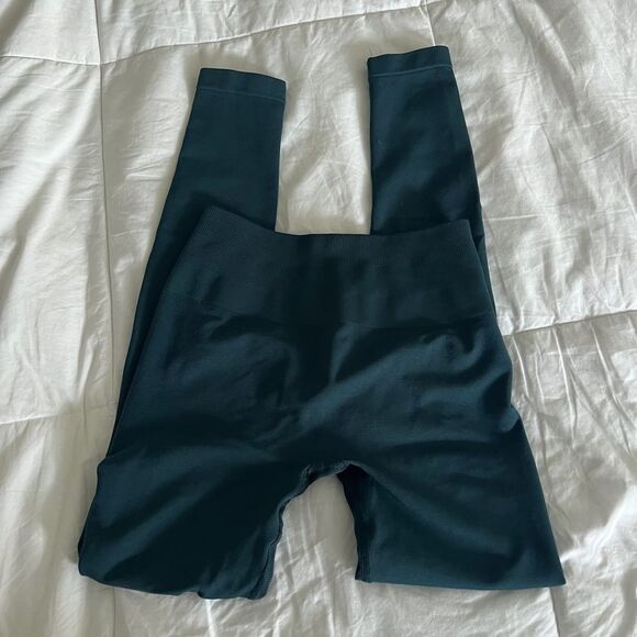 Amplify Legging - Midnight Quantity: 1 XS - Picture 3 of 12